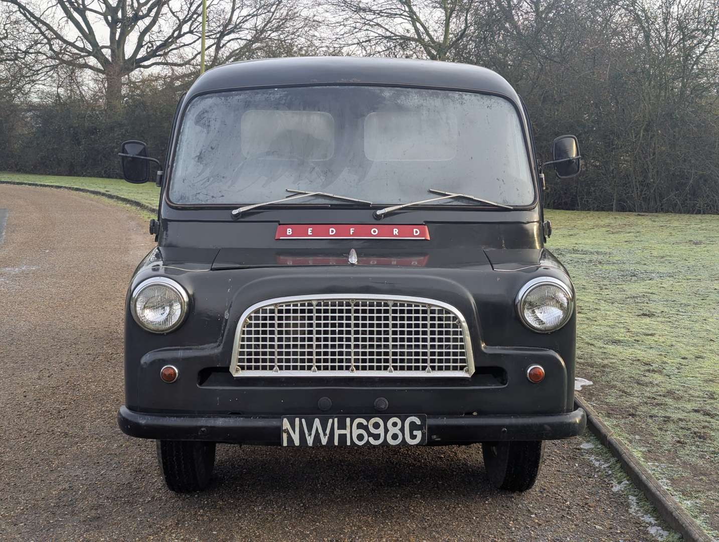 <p>1969 BEDFORD PICK-UP</p>