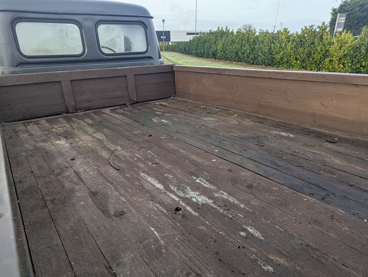 <p>1969 BEDFORD PICK-UP</p>