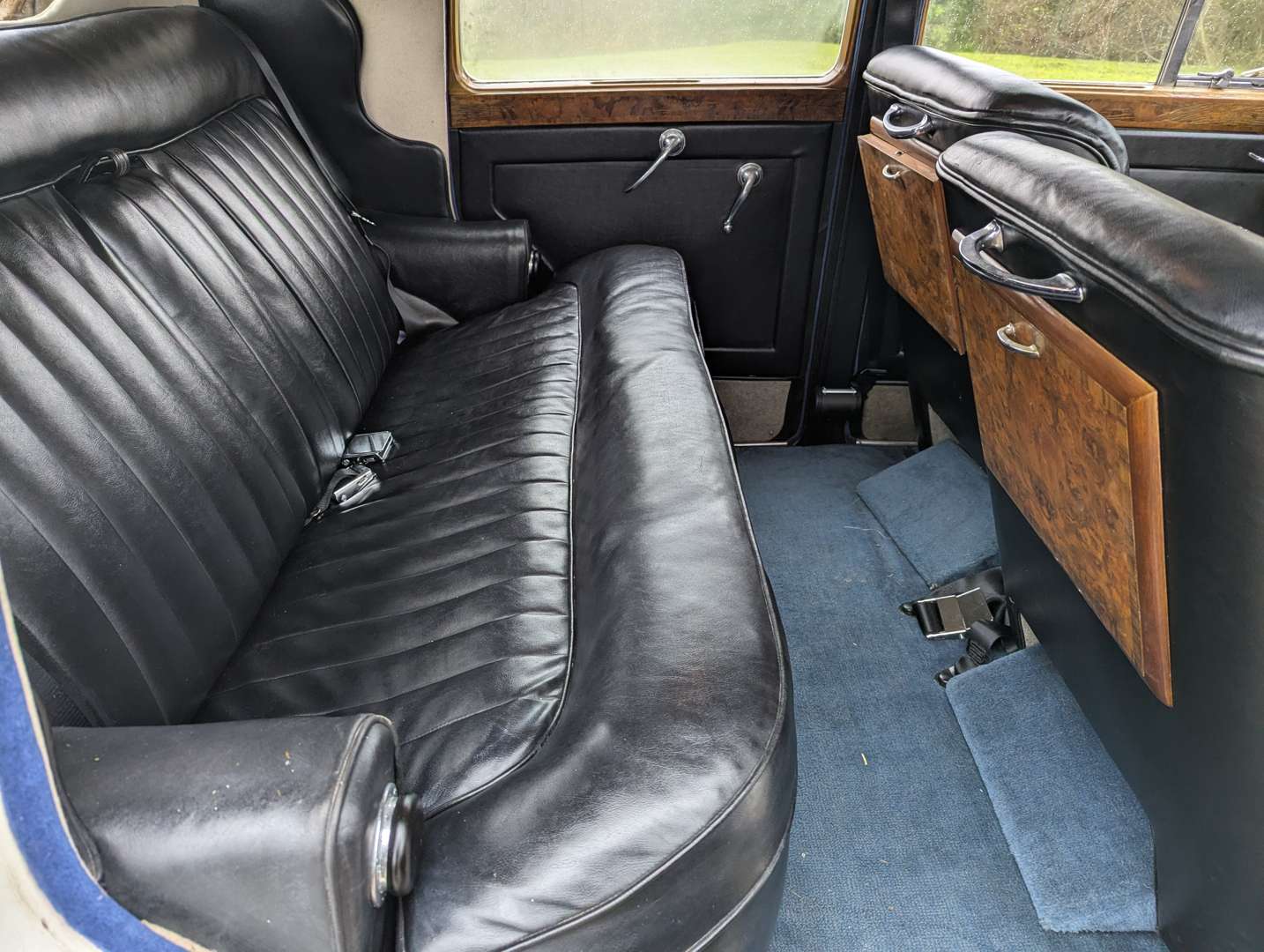 <p>1952 BENTLEY MK VI 4.5</p>