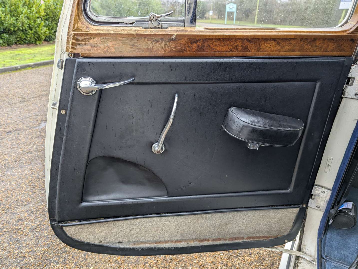 <p>1952 BENTLEY MK VI 4.5</p>