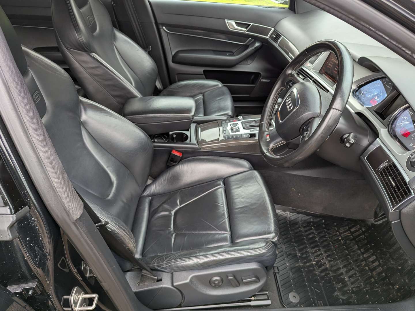 <p>2008 AUDI S6 V10 AUTO ESTATE</p>