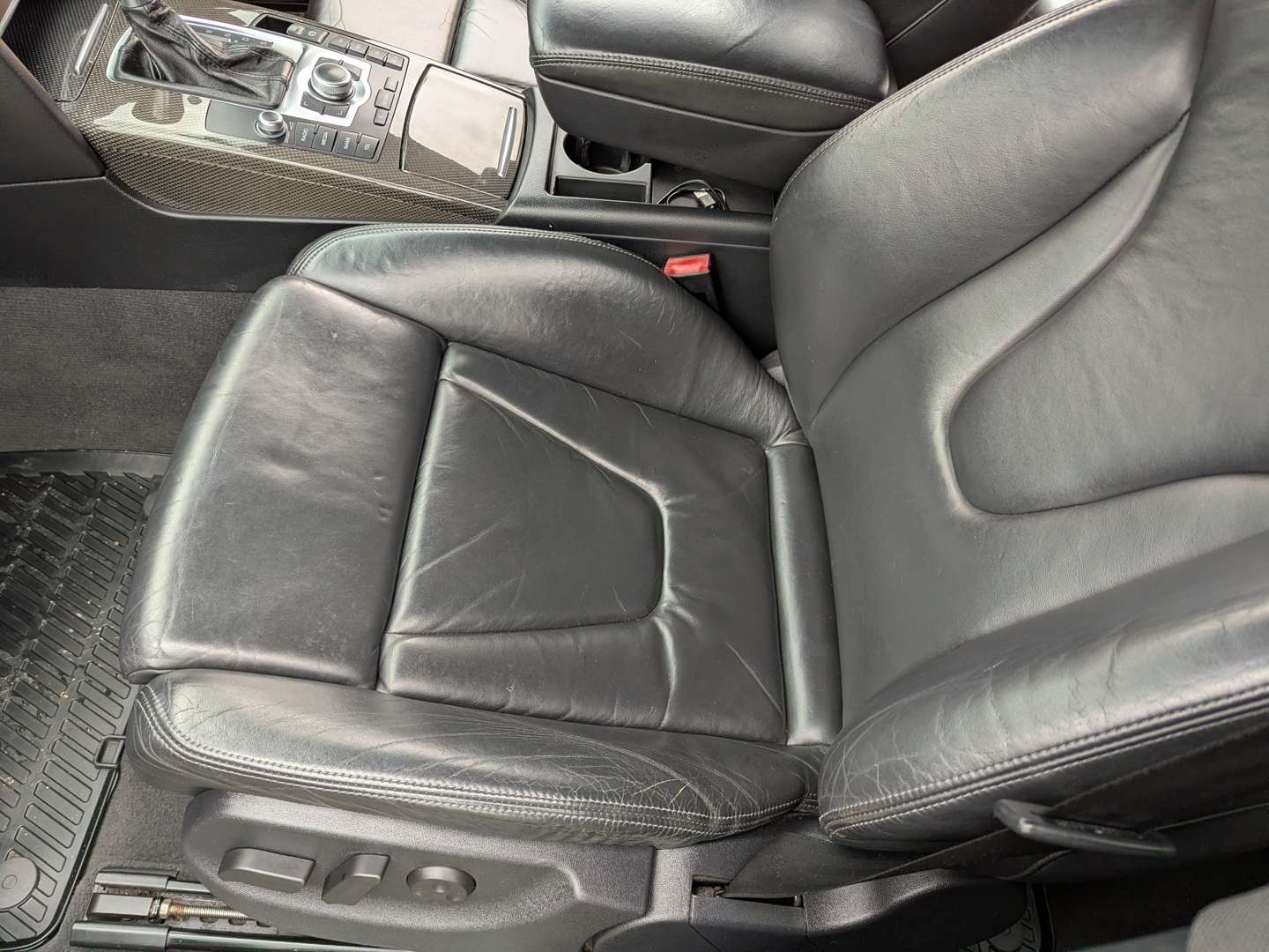 <p>2008 AUDI S6 V10 AUTO ESTATE</p>