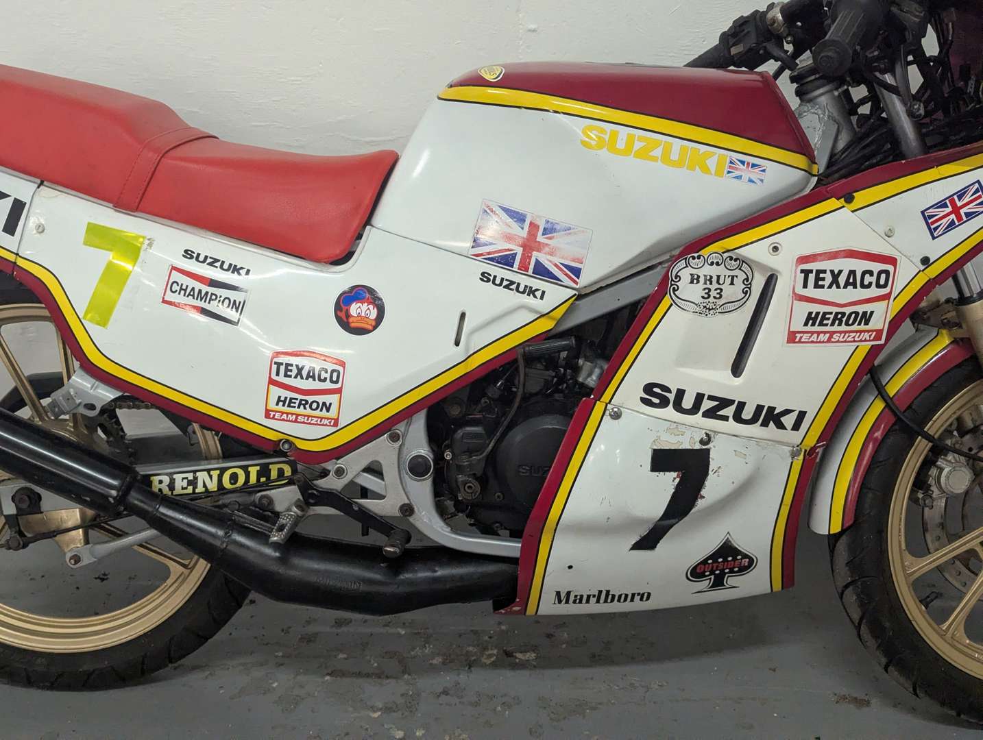 <p>1986 SUZUKI RG125 GAMMA POWER VALVE</p>