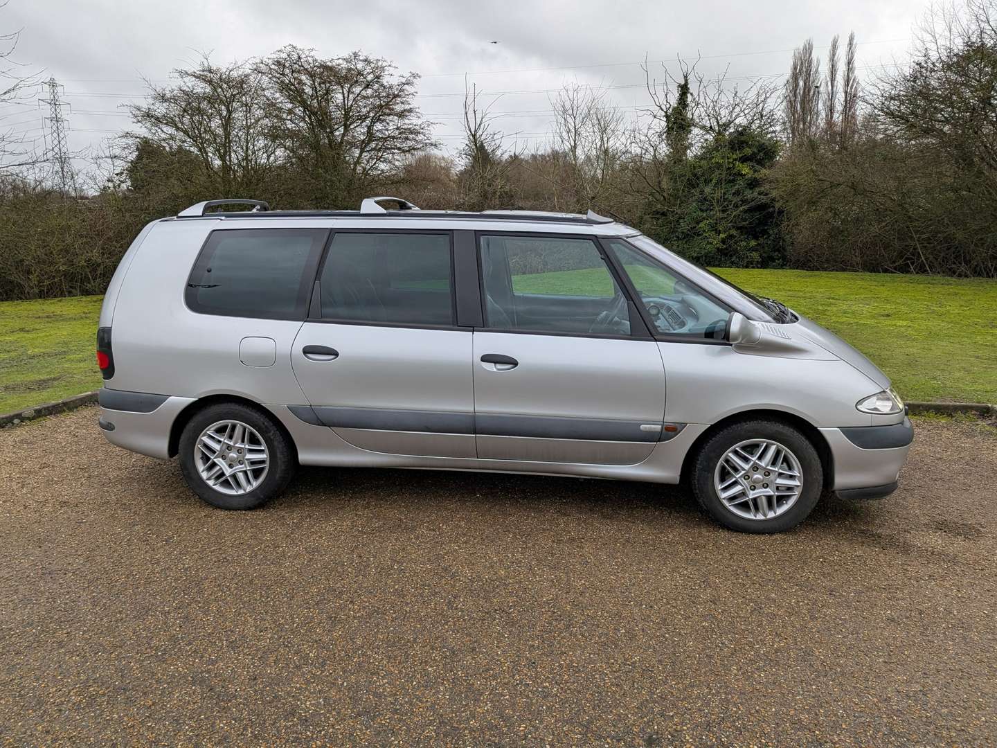 <p>2001 RENAULT GRAND ESPACE INITIALE V6 AUTO</p>