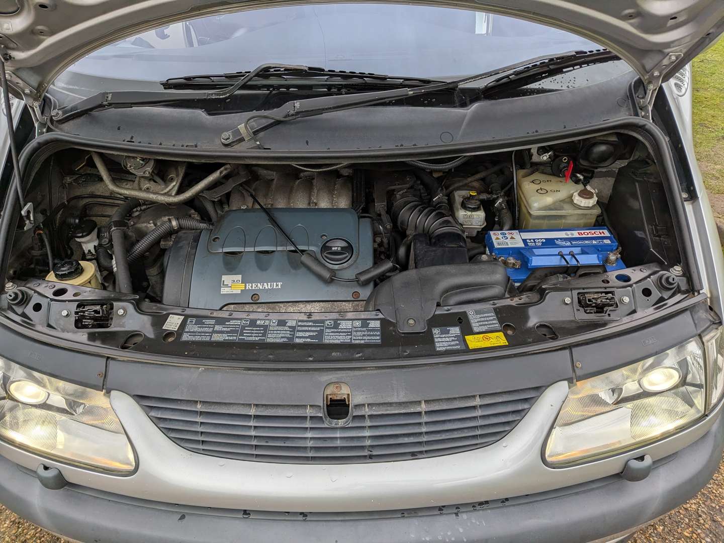 <p>2001 RENAULT GRAND ESPACE INITIALE V6 AUTO</p>