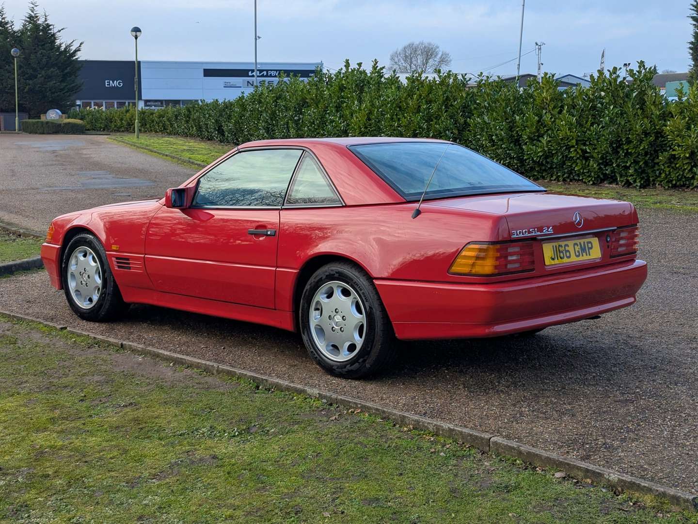 <p>1991 MERCEDES 300SL-24 R129 AUTO</p>