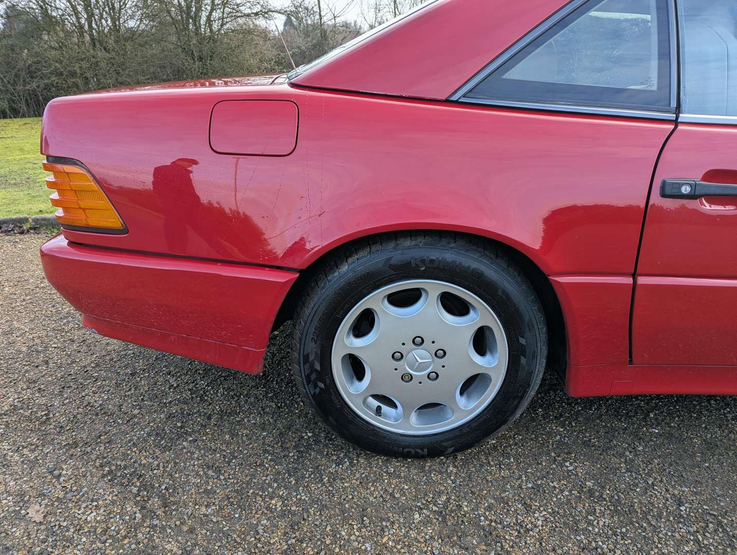 <p>1991 MERCEDES 300SL-24 R129 AUTO</p>