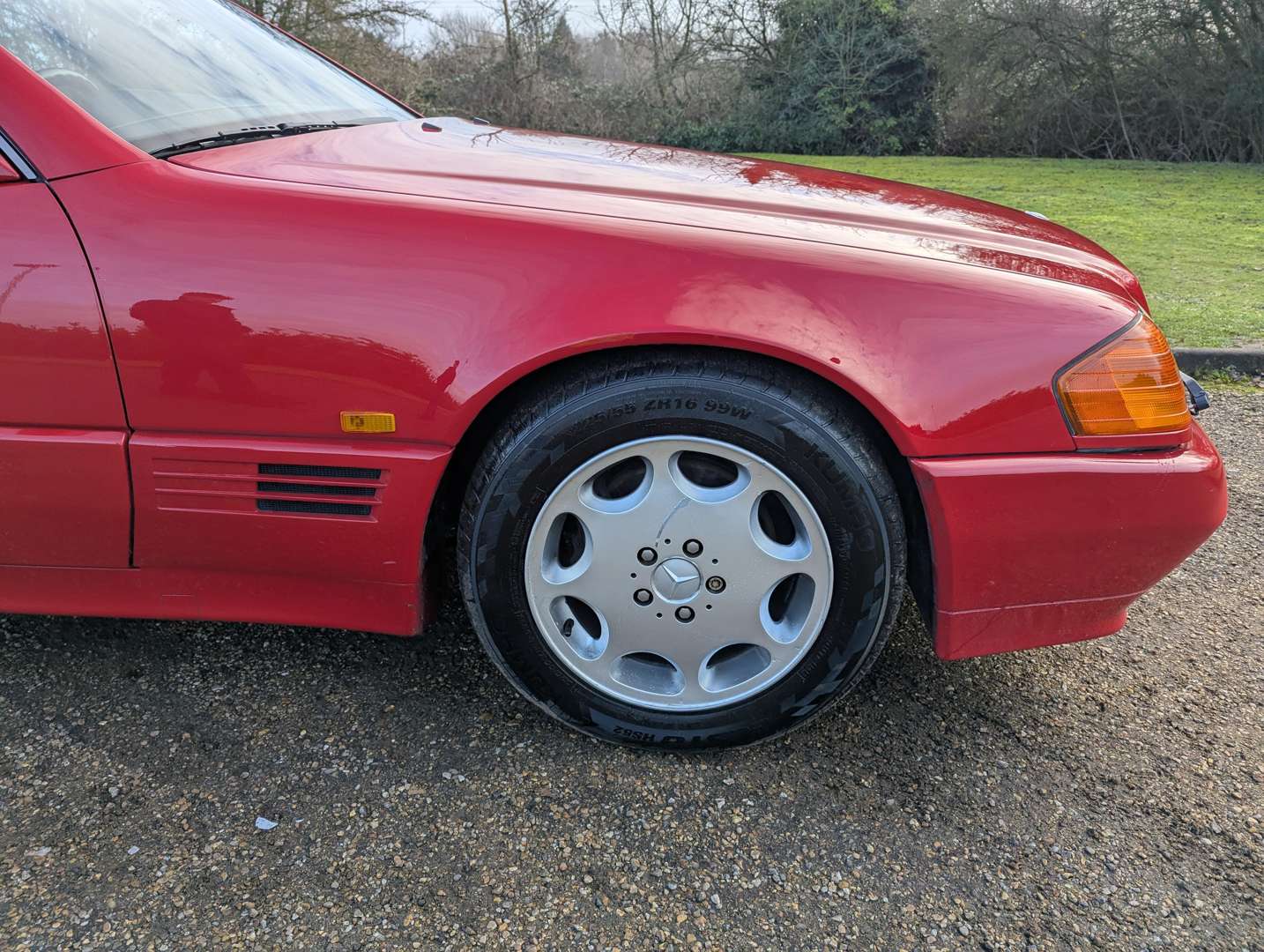 <p>1991 MERCEDES 300SL-24 R129 AUTO</p>