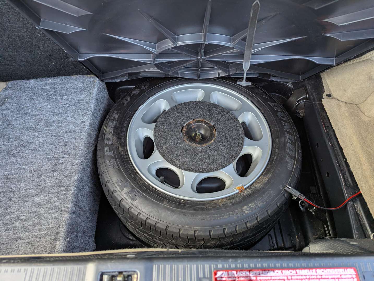 <p>1991 MERCEDES 300SL-24 R129 AUTO</p>