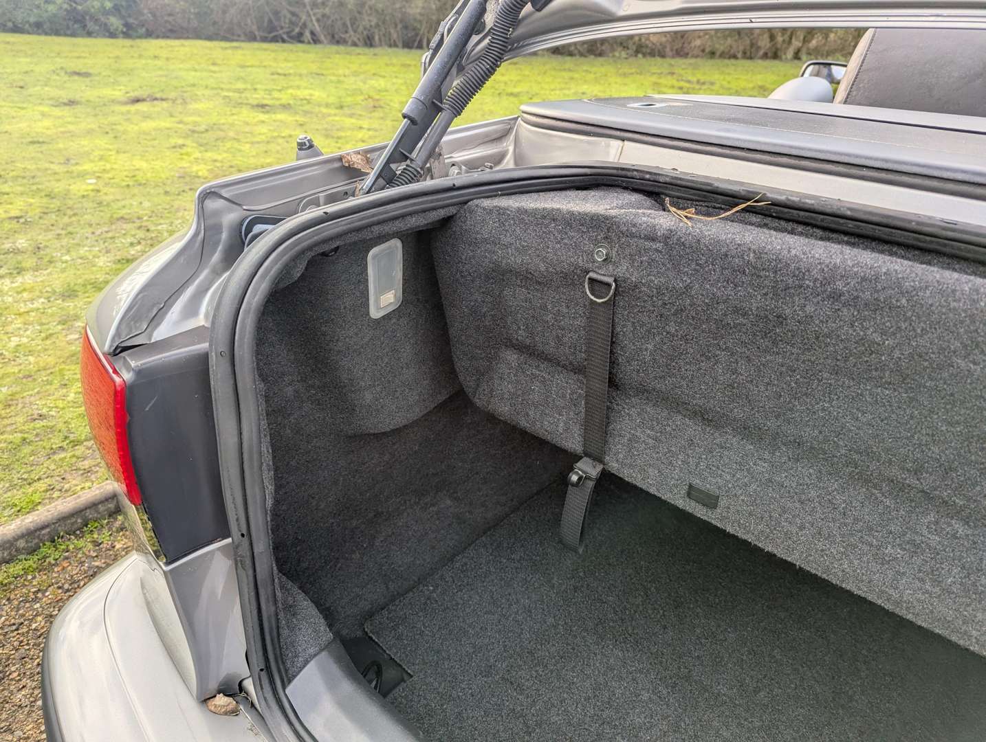 <p>2001 SAAB 9-3 SE TURBO</p>