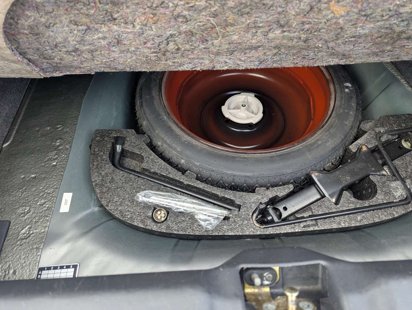 <p>2001 SAAB 9-3 SE TURBO</p>