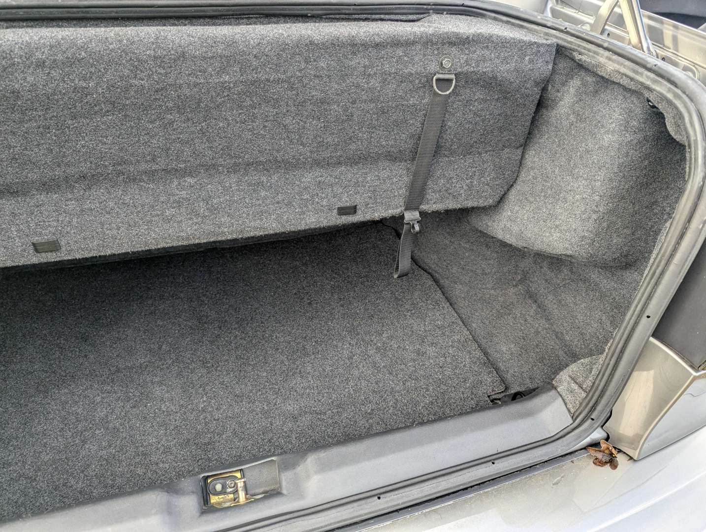 <p>2001 SAAB 9-3 SE TURBO</p>