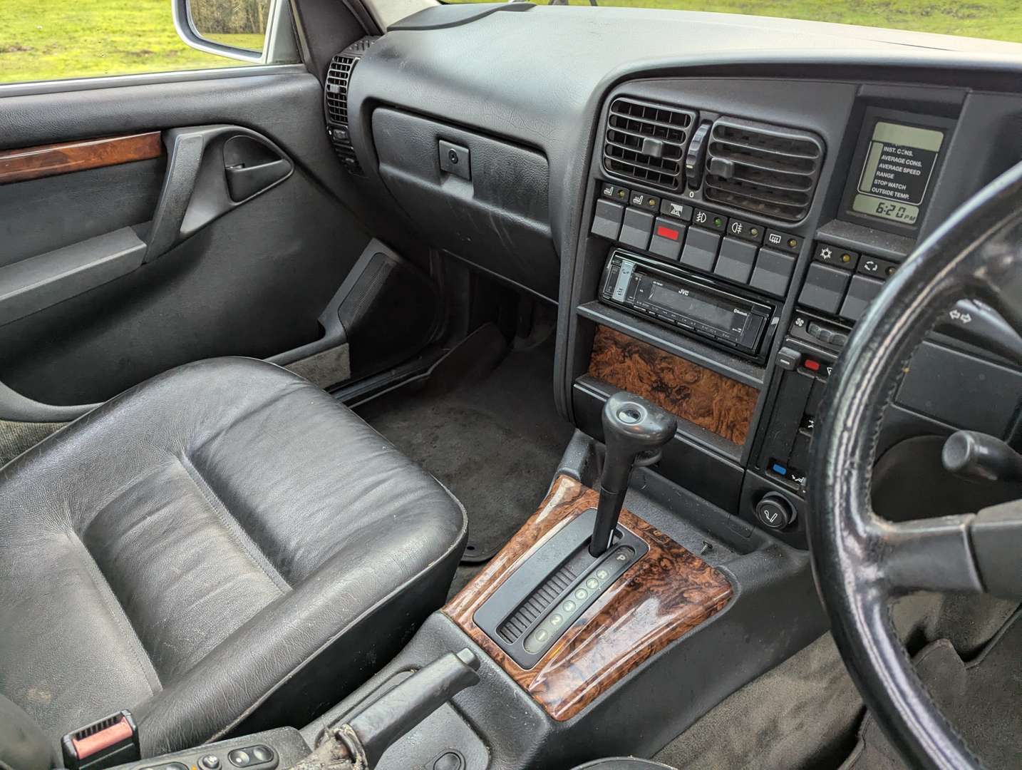 <p>1993 VAUXHALL CARLTON DIPLOMAT I AUTO</p>