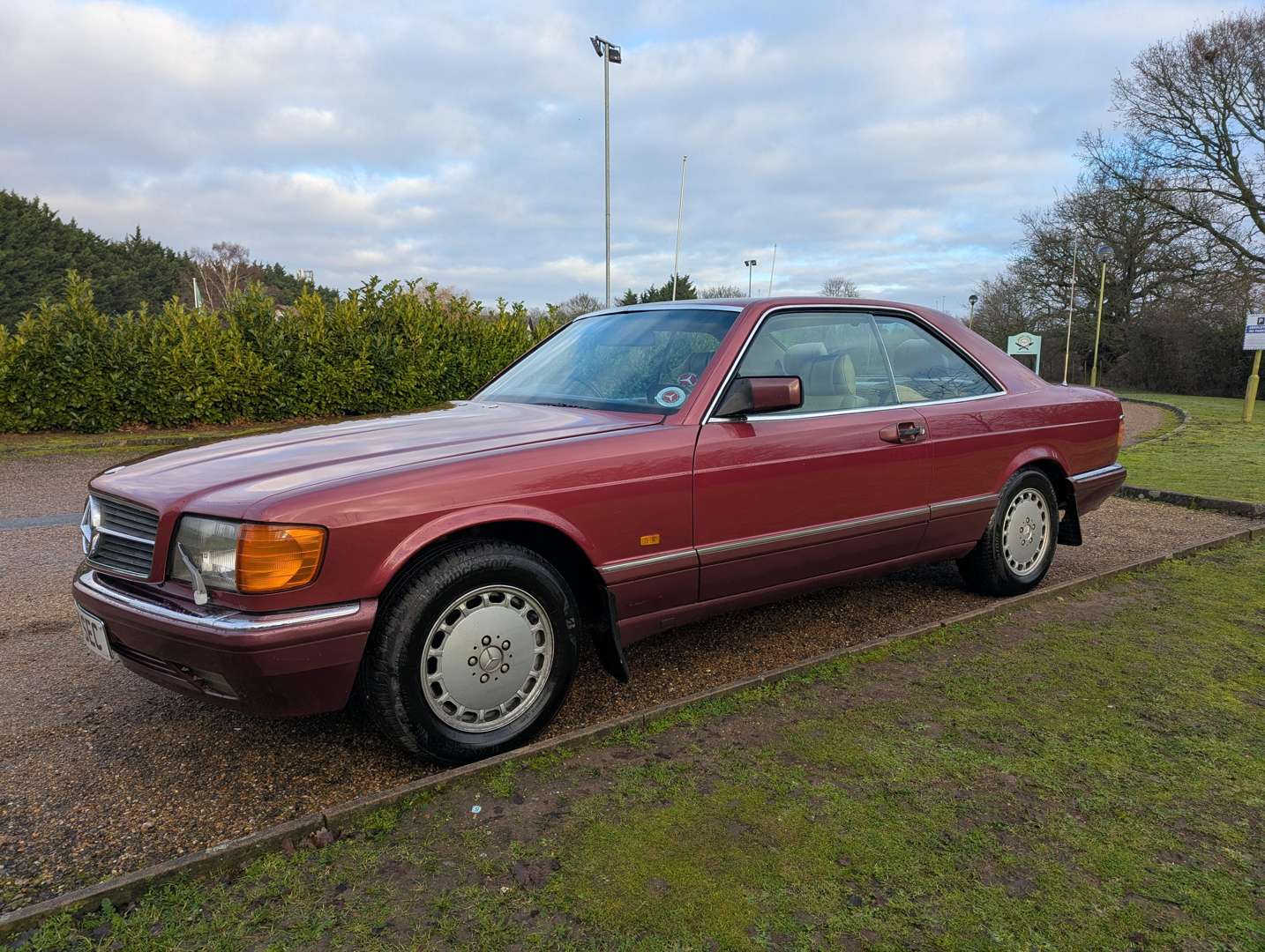 <p>1989 MERCEDES 420 SEC W126 AUTO</p>