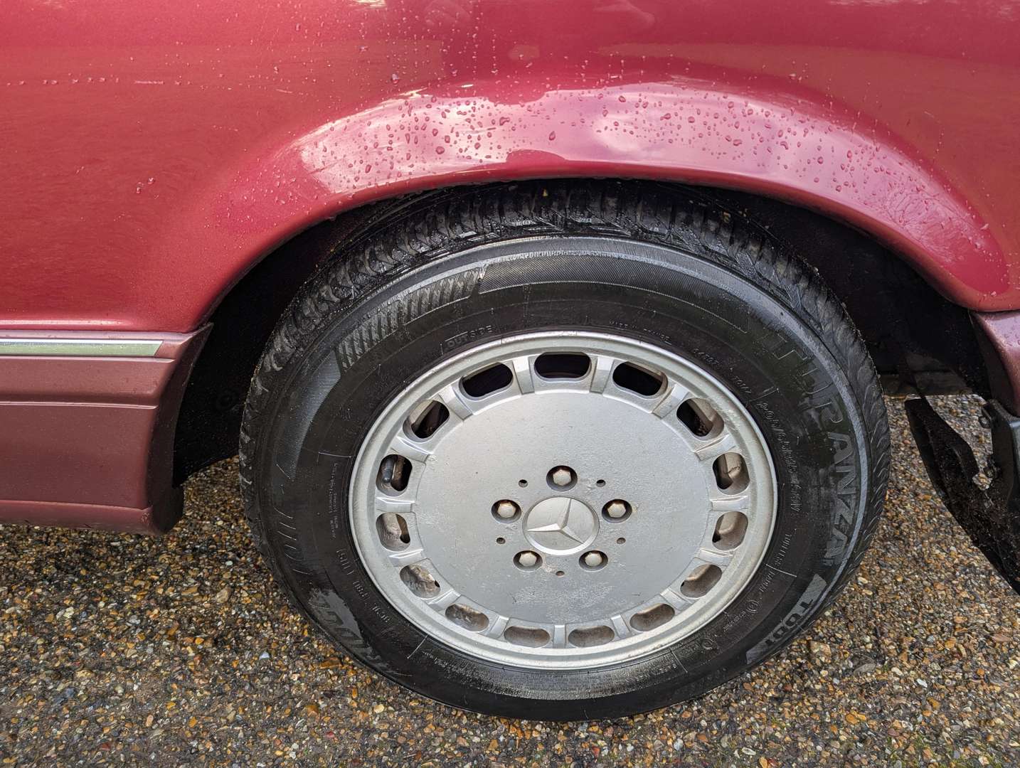 <p>1989 MERCEDES 420 SEC W126 AUTO</p>