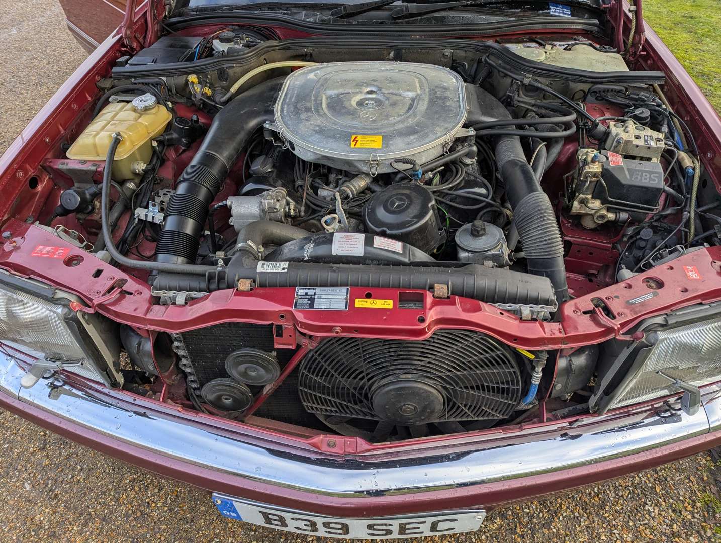 <p>1989 MERCEDES 420 SEC W126 AUTO</p>