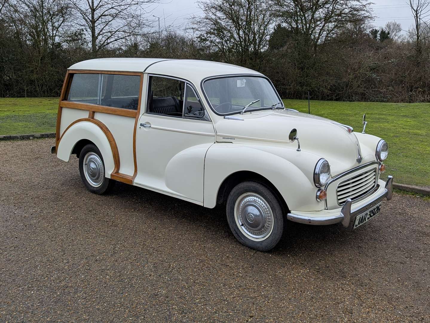 <p>1969 MORRIS MINOR 1000 TRAVELLER</p>