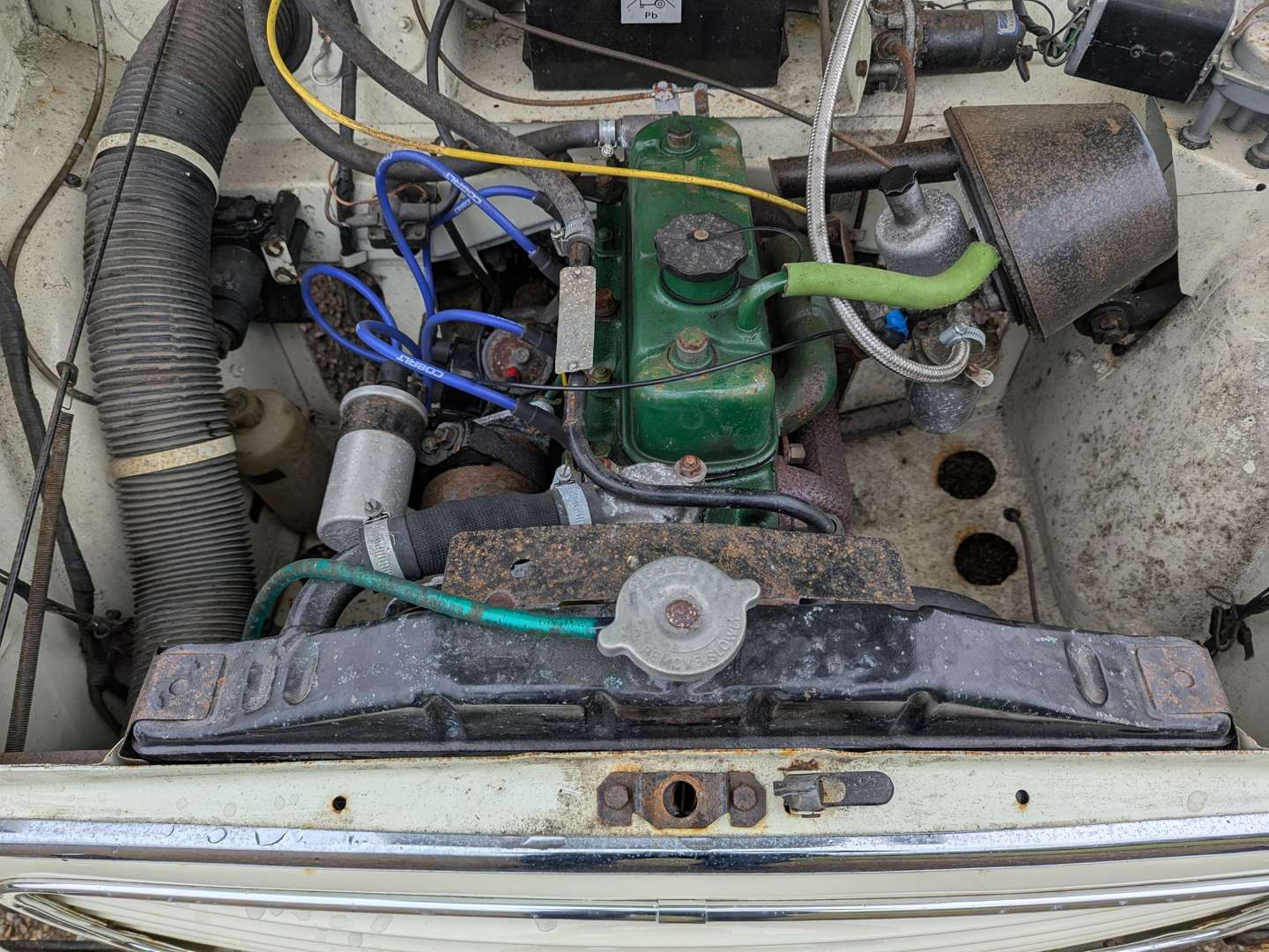 <p>1969 MORRIS MINOR 1000 TRAVELLER</p>