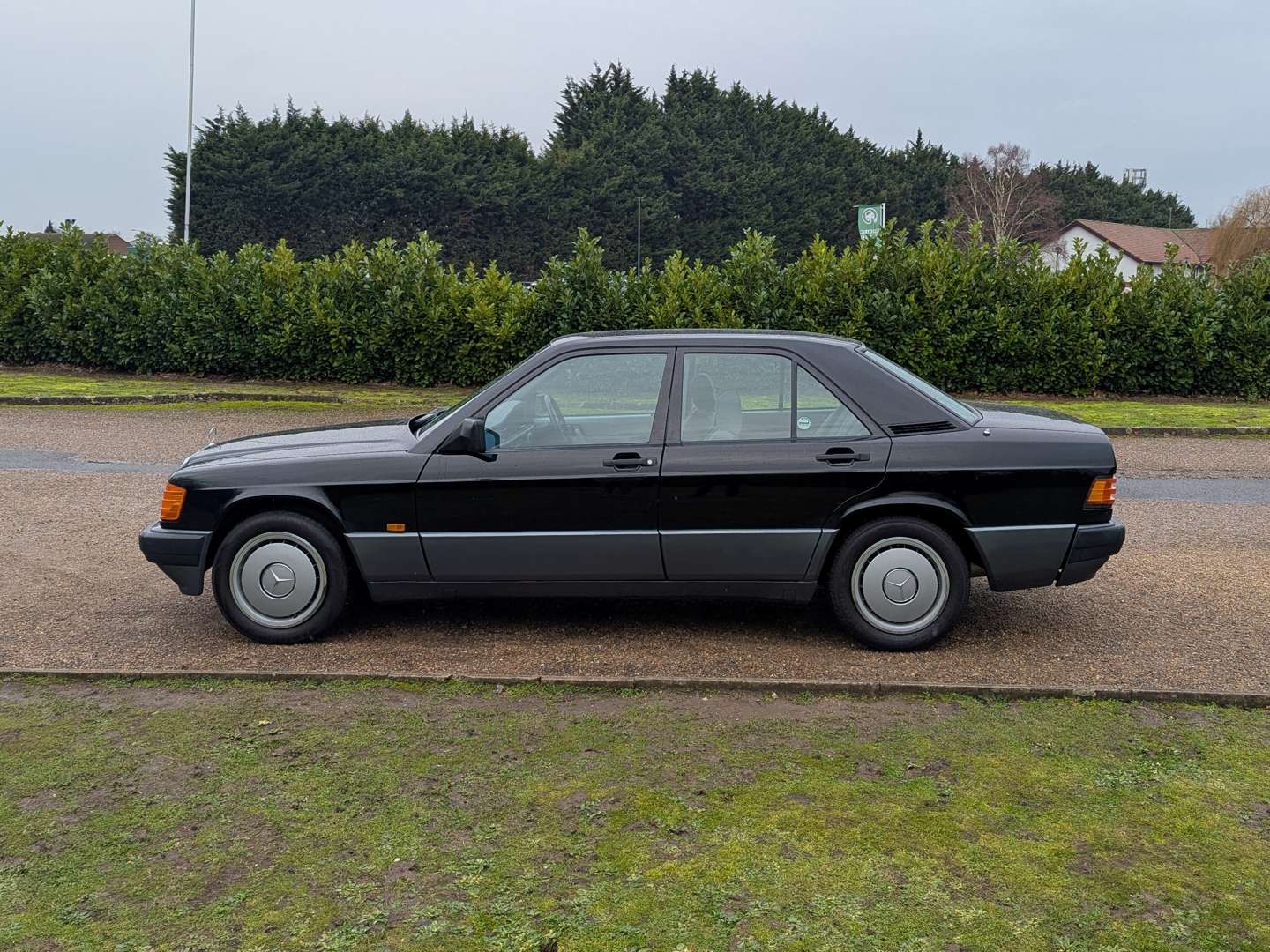 <p>1992 MERCEDES 190E AUTO</p>