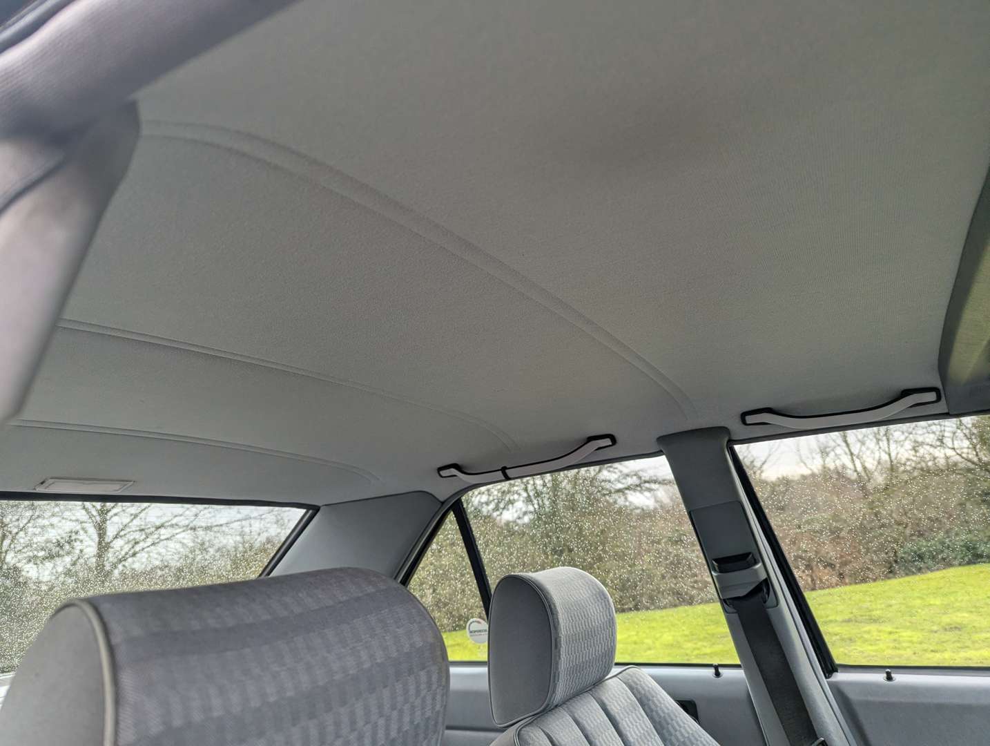 <p>1992 MERCEDES 190E AUTO</p>