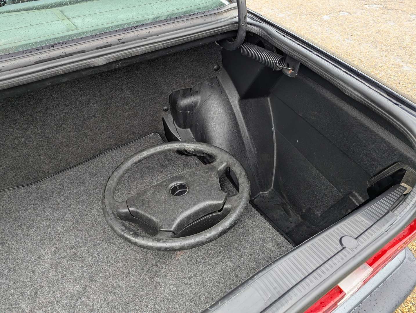 <p>1992 MERCEDES 190E AUTO</p>