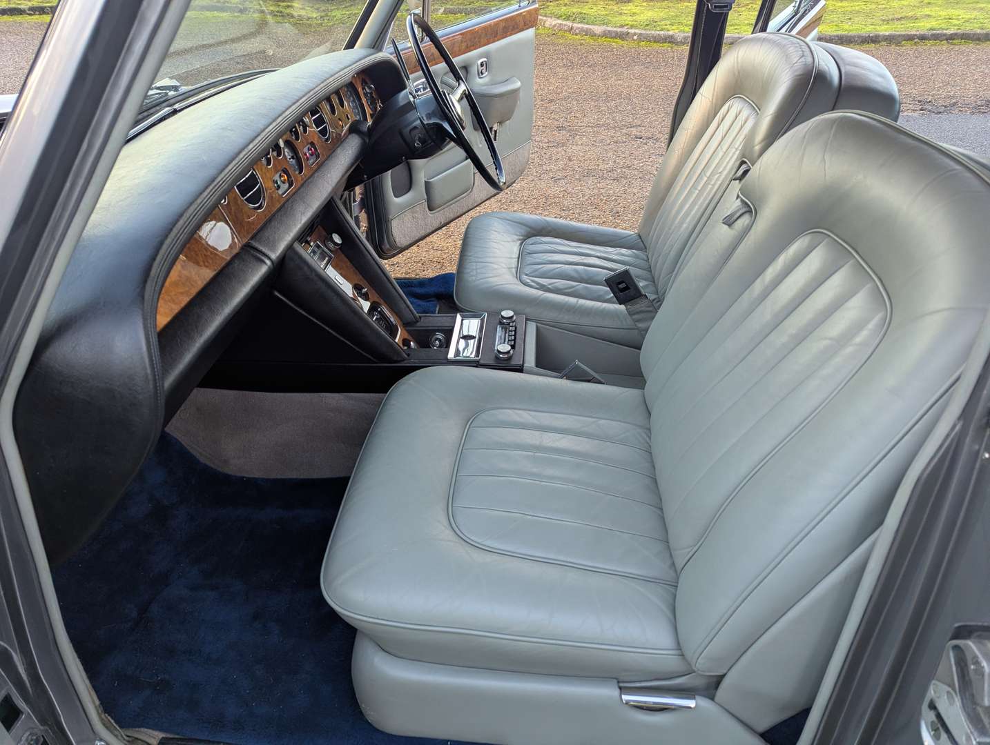 <p>1971 ROLLS ROYCE SILVER SHADOW I</p>