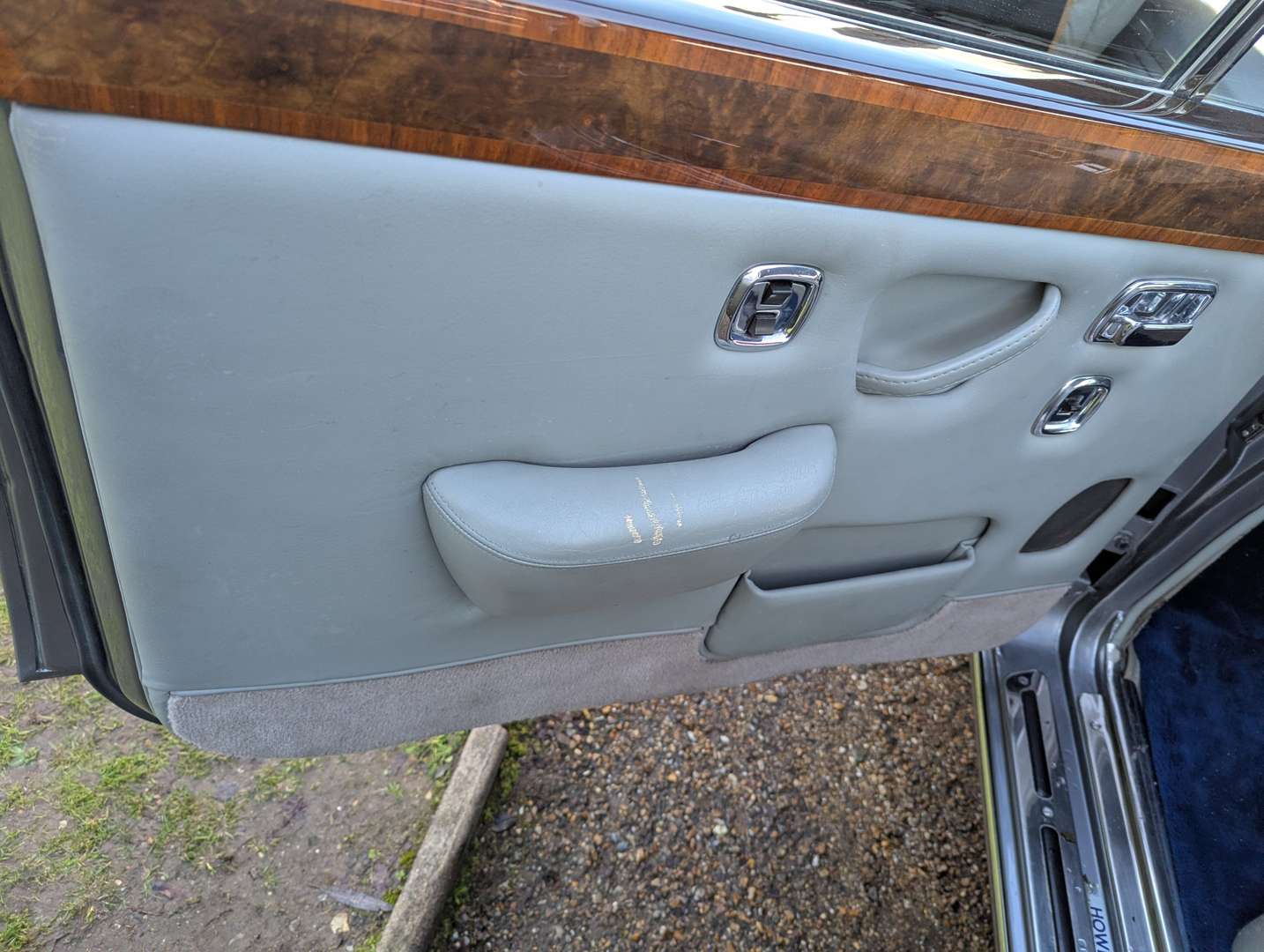 <p>1971 ROLLS ROYCE SILVER SHADOW I</p>