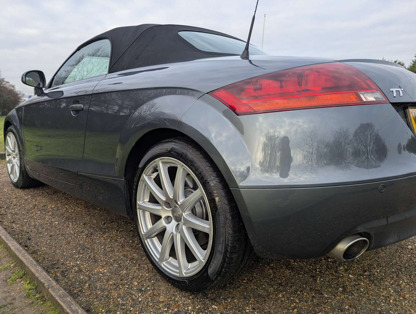 <p>2007 AUDI TT 3.2 V6 QUATTRO S-TRONIC CONVERTIBLE</p>