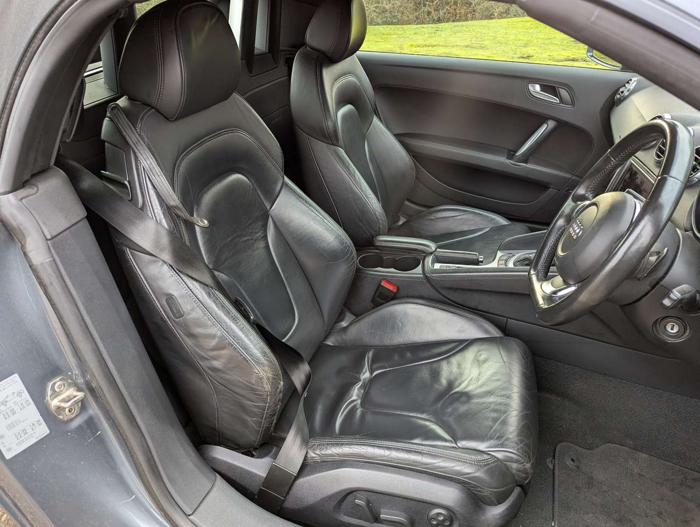 <p>2007 AUDI TT 3.2 V6 QUATTRO S-TRONIC CONVERTIBLE</p>