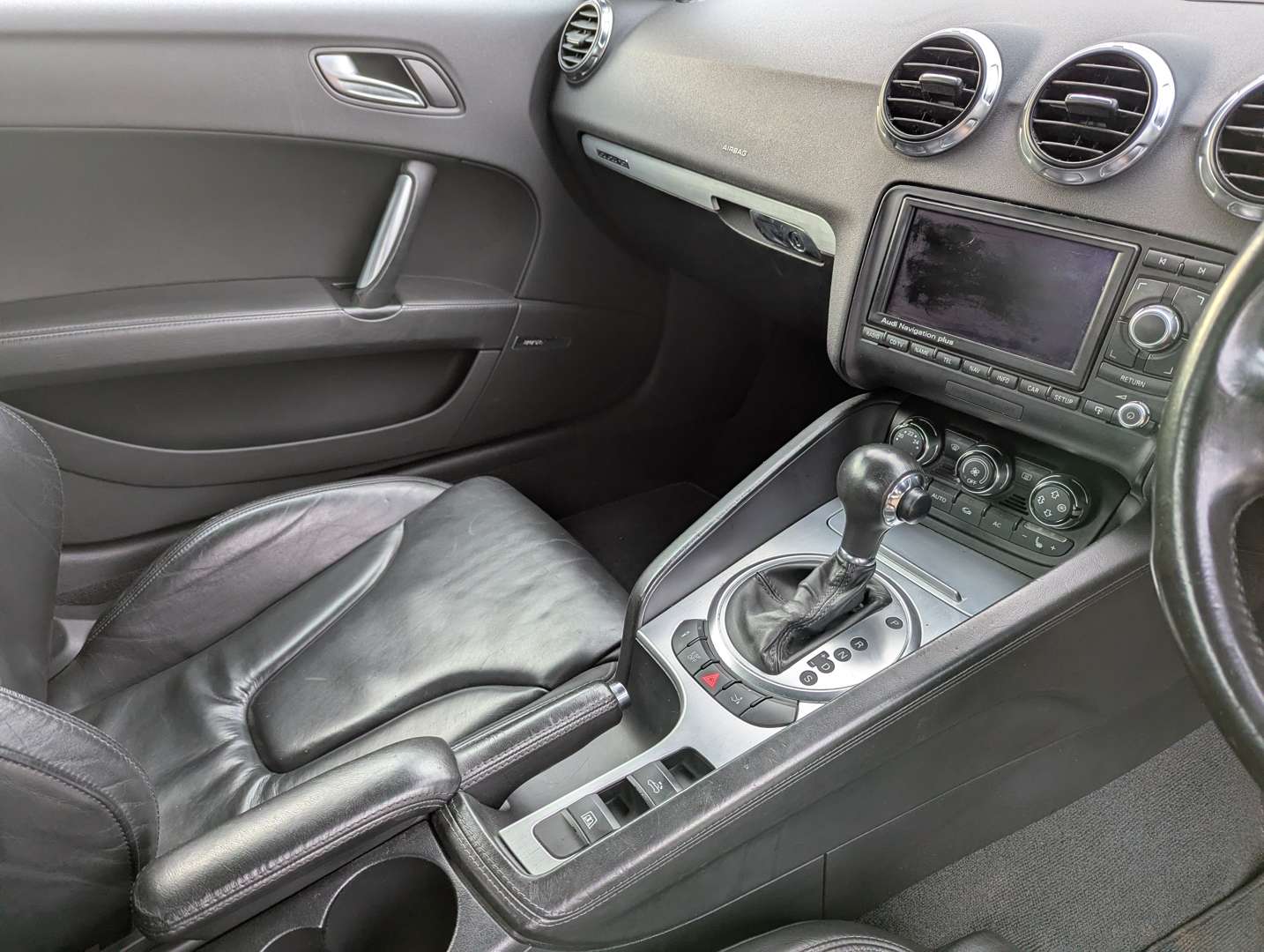 <p>2007 AUDI TT 3.2 V6 QUATTRO S-TRONIC CONVERTIBLE</p>