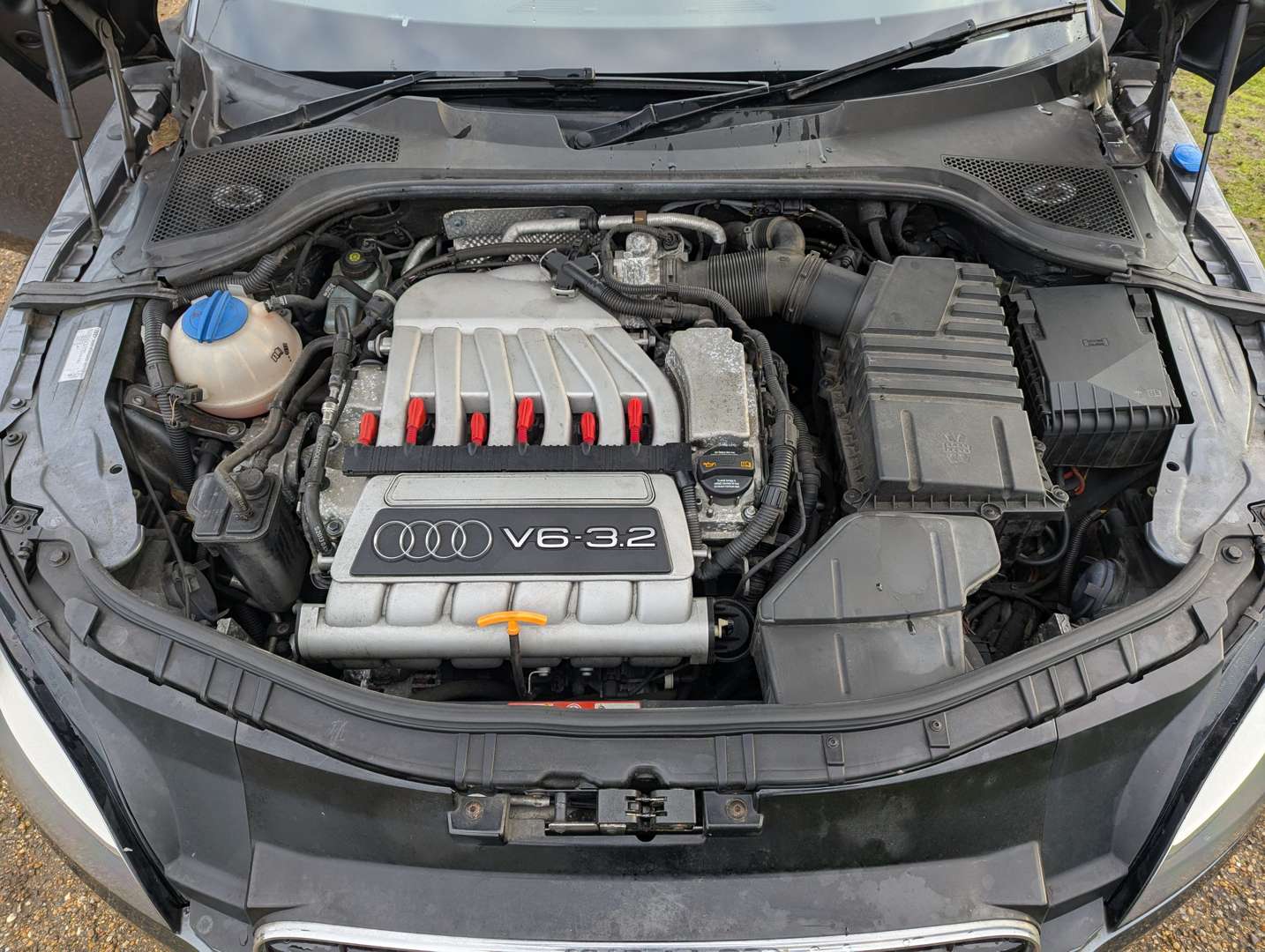 <p>2007 AUDI TT 3.2 V6 QUATTRO S-TRONIC CONVERTIBLE</p>