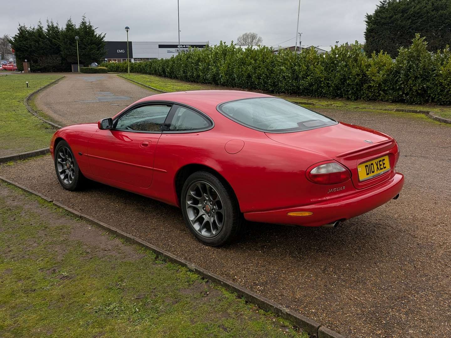 <p>1998 JAGUAR XKR 4.0 AUTO</p>