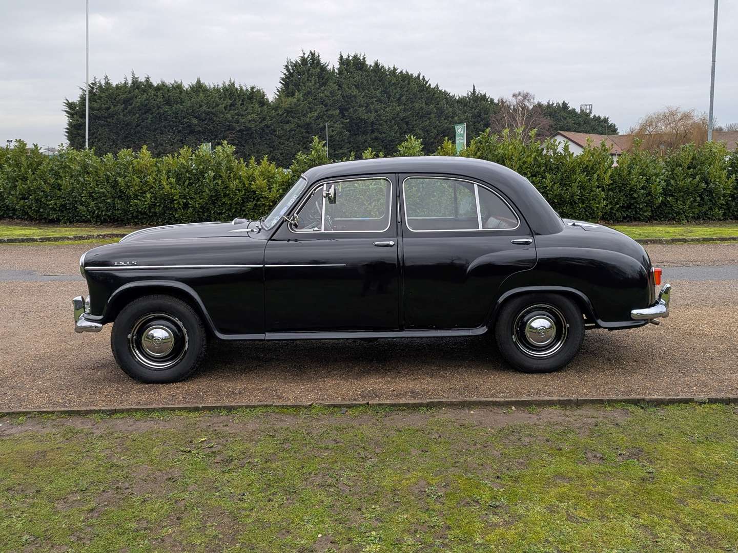 <p>1956 MORRIS ISIS SERIES I</p>