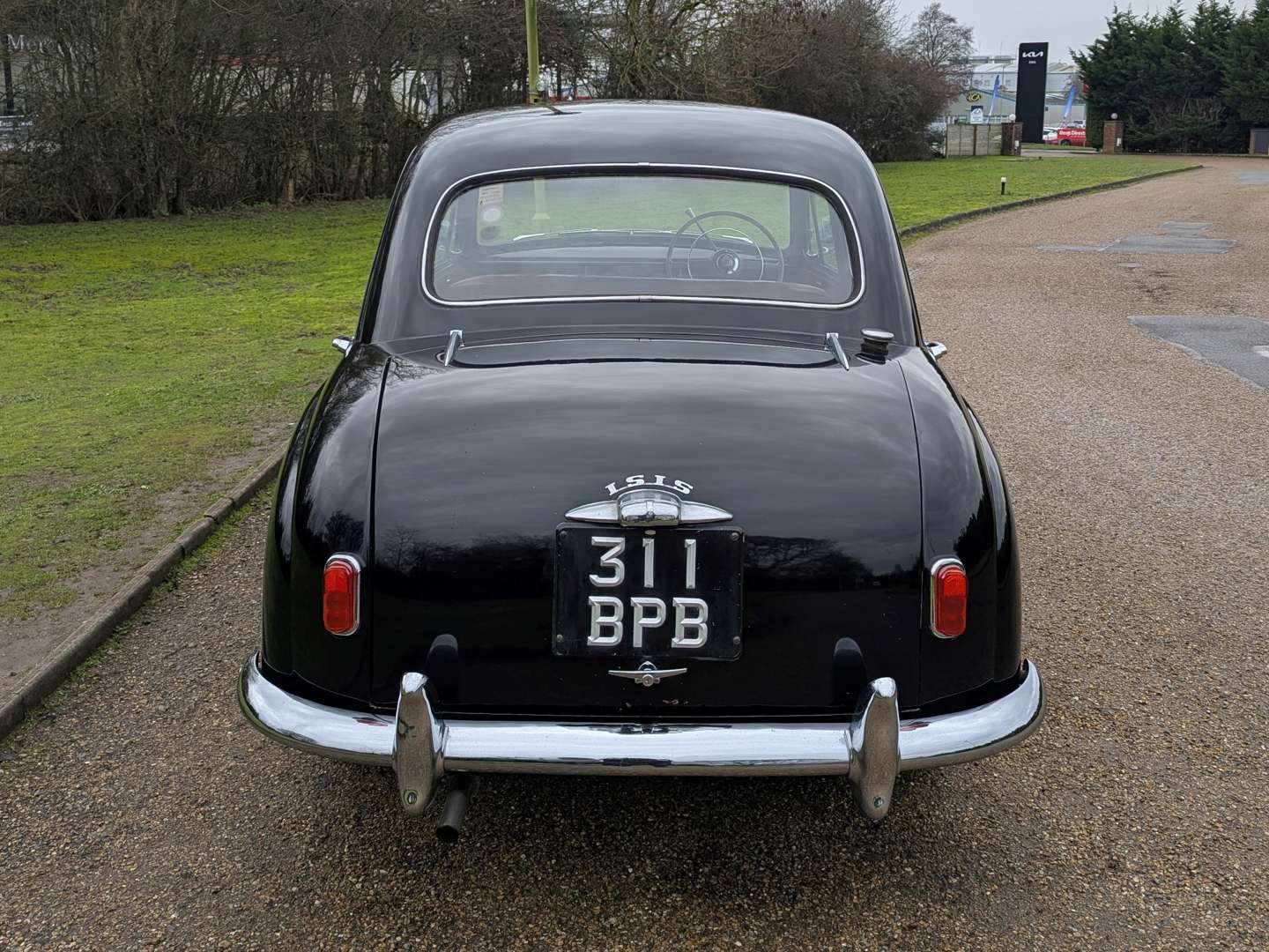 <p>1956 MORRIS ISIS SERIES I</p>