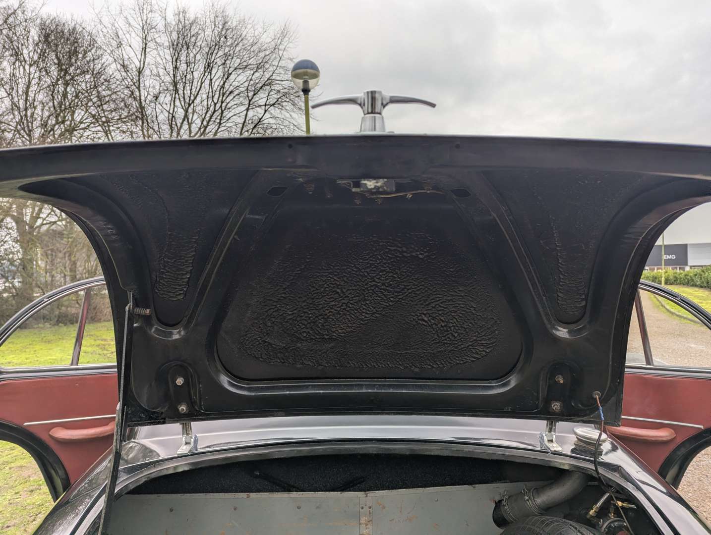 <p>1956 MORRIS ISIS SERIES I</p>