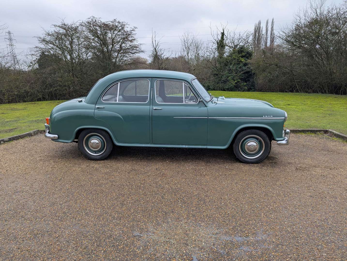 <p>1956 MORRIS ISIS SERIES I</p>