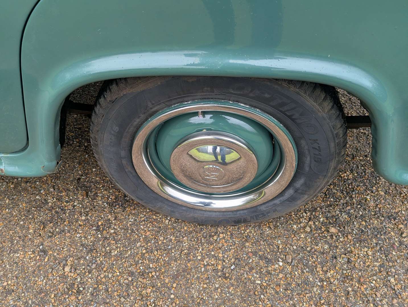 <p>1956 MORRIS ISIS SERIES I</p>