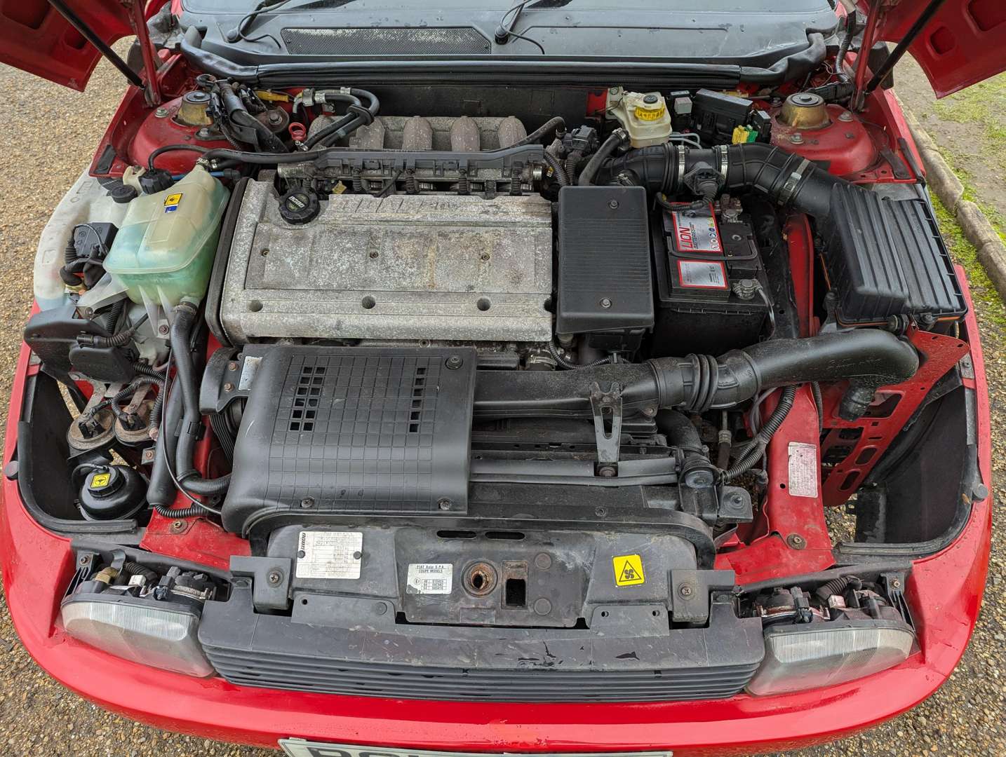 <p>1998 FIAT COUPE 20V</p>