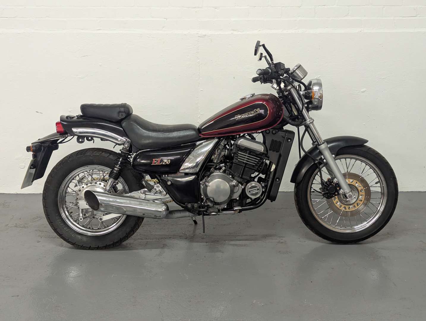 <p>1989 KAWASAKI EL250</p>