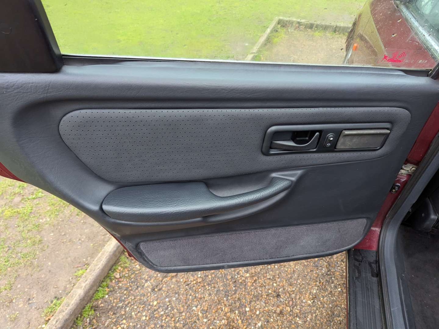 <p>1993 FORD GRANADA 2.0 SCORPIO AUTO</p>