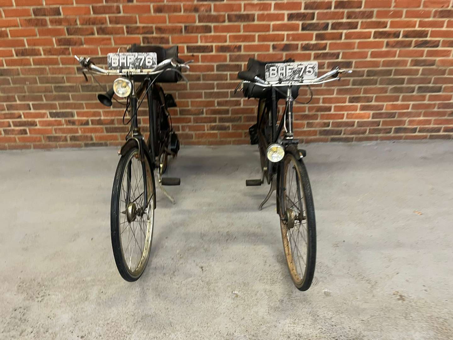 <p>CYCLEMASTERS x2</p>