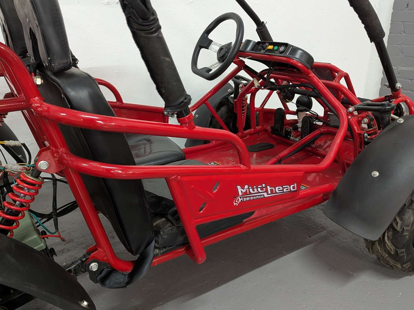 <p>2015 HAMMERHEAD MUDHEAD 208CC BUGGY</p>