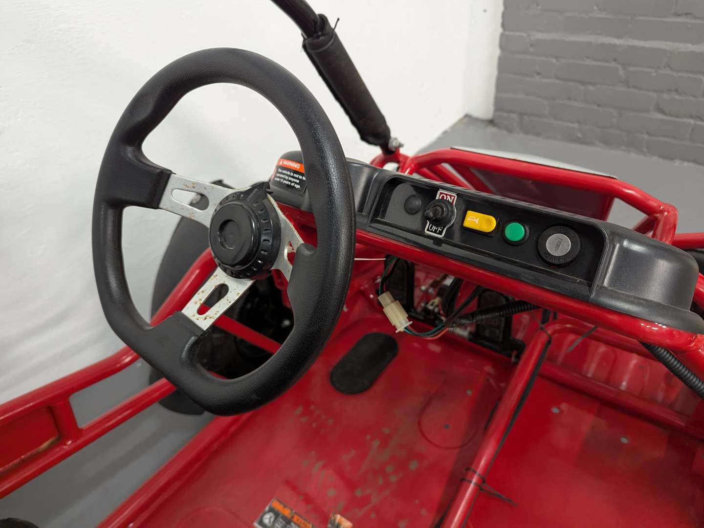 <p>2015 HAMMERHEAD MUDHEAD 208CC BUGGY</p>