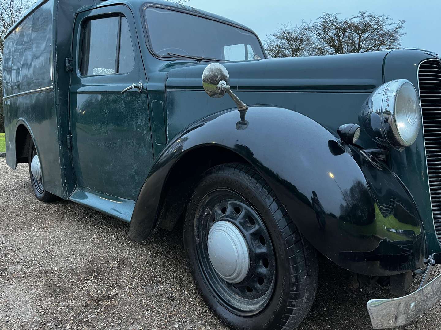 <p>1937 COMMER LIGHT VAN</p>