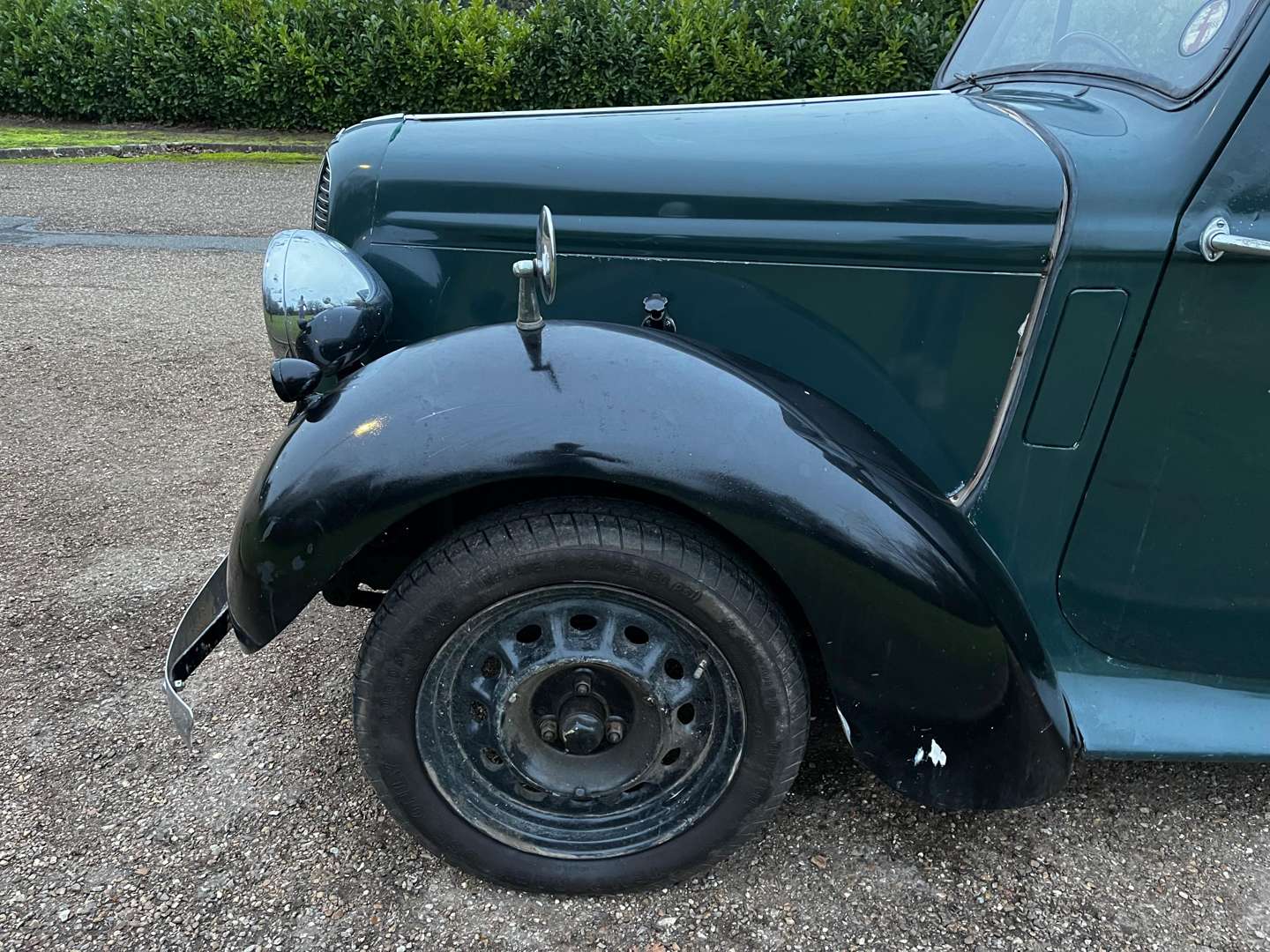 <p>1937 COMMER LIGHT VAN</p>