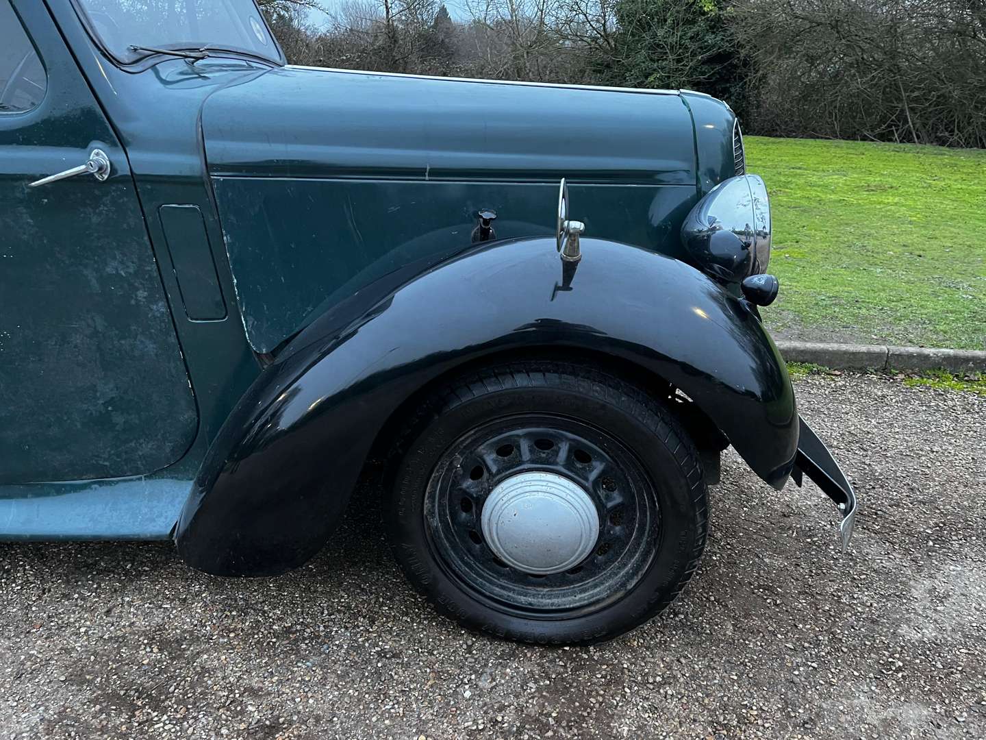 <p>1937 COMMER LIGHT VAN</p>