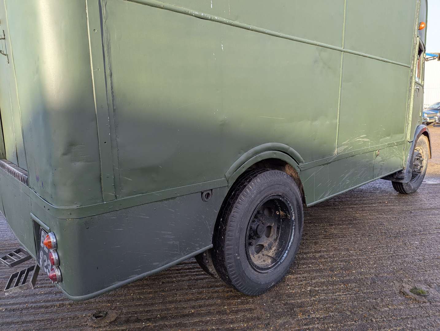 <p>1955 ALBION CLAYMORE</p>