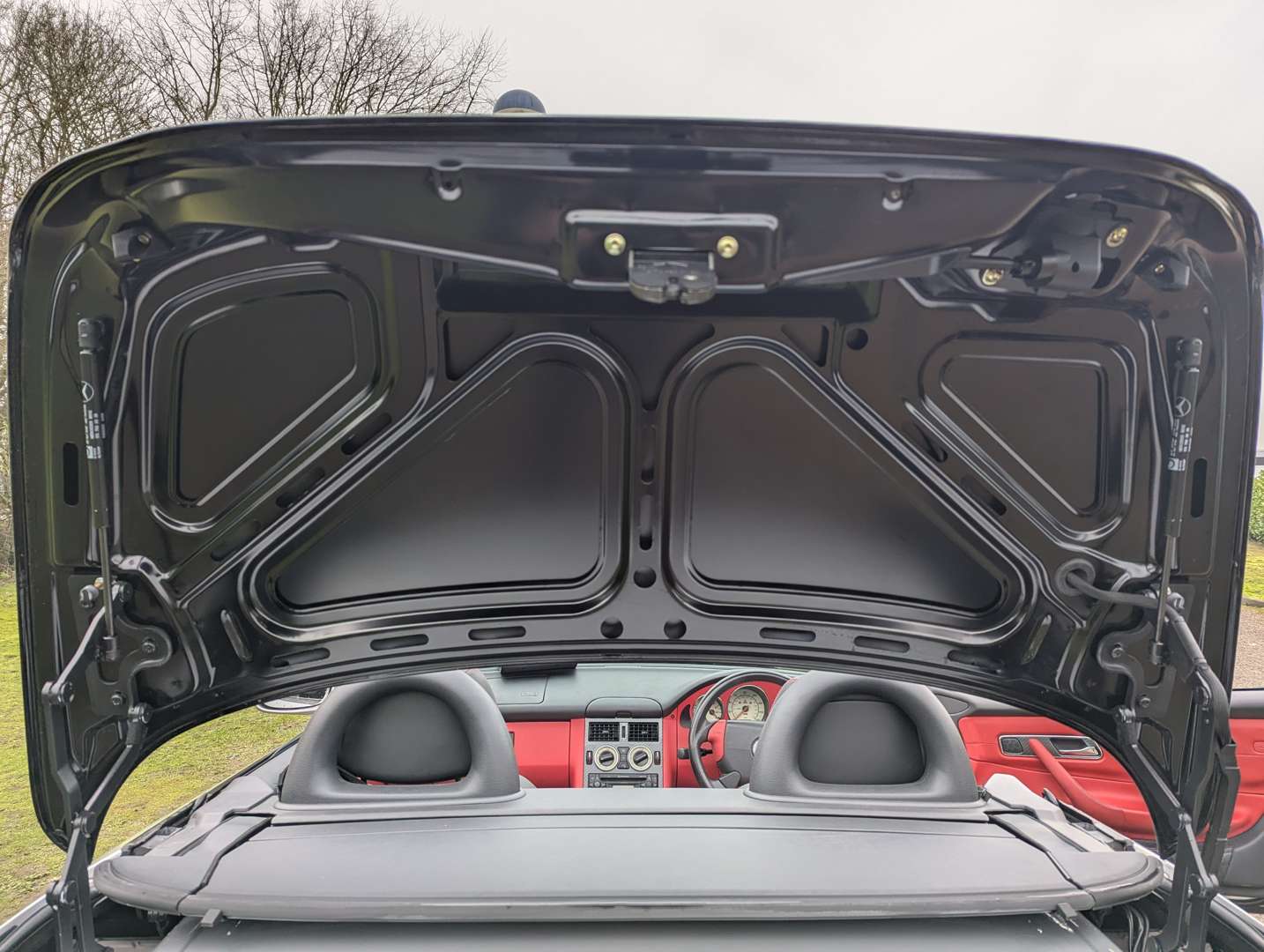 <p>1998 MERCEDES SLK 230 KOMPRESSOR R170 ONE RECORDED KEEPER</p>