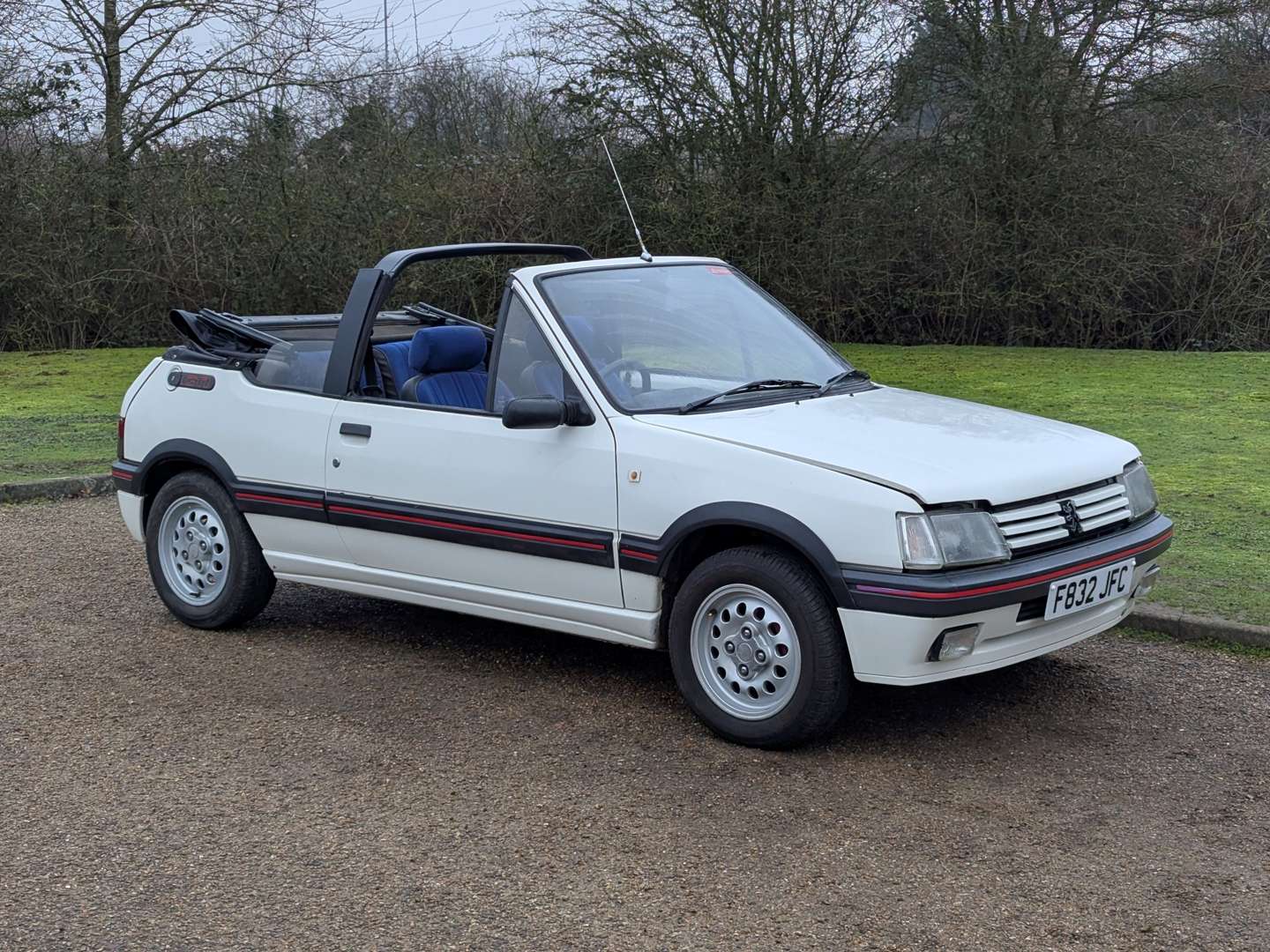 <p>1989 PEUGEOT 205 CABRIOLET JUNIOR</p>