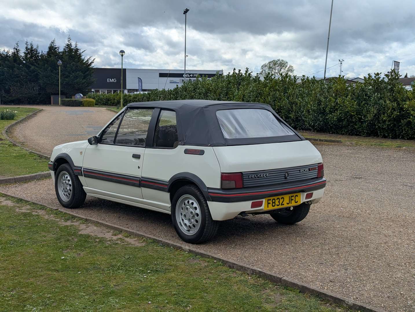 <p>1989 PEUGEOT 205 CABRIOLET JUNIOR</p>